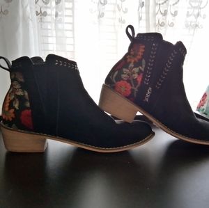Embroidered ankle boots